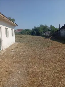 CASA CU TEREN GENEROS – NOVACI, ORAS MIHAILESTI, JUDETUL GIURGIU - foto 8