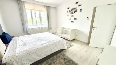 Vilă de Vânzare în Rediu Aldei (Aroneanu) – 350 mp Construiți și 6400 mp Teren - foto 9