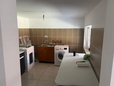 Casa renovata cu teren si anexe in Birtin - foto 9