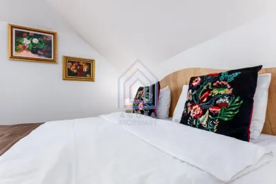 Vanzare Casa Bukovina – Proprietate deosebita | 5 camere - 5 bai| Teren 1.363 mp - foto 18