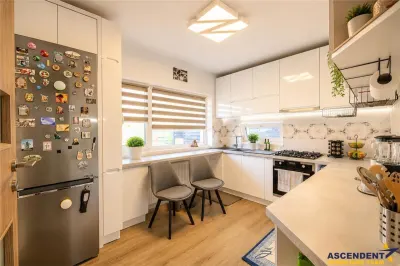 Casa 2019 in Brasov:3 dormitoare+supanta, terasa,2 balcoane,2 parcari - foto 3