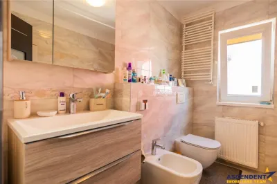 Casa 2019 in Brasov:3 dormitoare+supanta, terasa,2 balcoane,2 parcari - foto 22