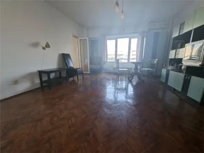 Apartament 3 camere, decomandat, Piata Sfanta Vineri - foto 2
