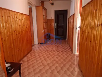 Apartament 3 camere, decomandat, Piata Sfanta Vineri - foto 11
