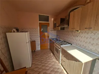 Apartament 3 camere, decomandat, Piata Sfanta Vineri - foto 8