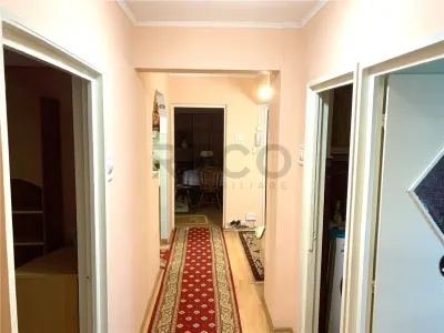 RECO Oradea apartament 3 camere de inchiriat, gata de mutat. - foto 12