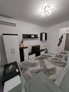 Garsoniera - Zona Nicolina (Podu Ros) - Lux - foto 13