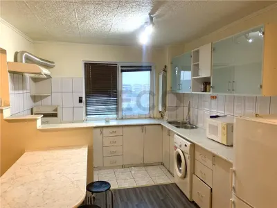 RECO Apartament 3 camere, 2 balcoane decomandat - oradea. - foto 4