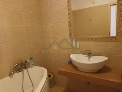 Apartament 4 camere  decomandatUrban Coresi - foto 11