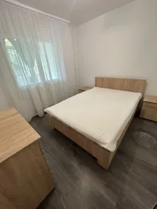 Apartament doua camere, Podul de Fier, Iasi - chirie - foto 2