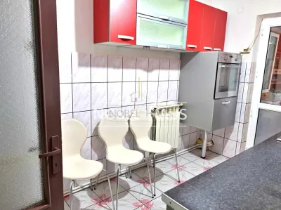 Apartament 2 camere, etajul 1, zona Scoala 8 - foto 7