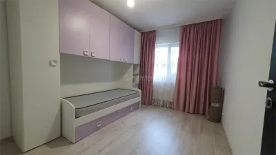 Inchiriere - Apartament 3 camere - Etaj 2 - Burdujeni - Cuza Voda 2 - foto 9