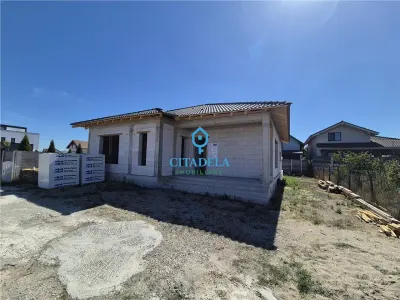 Casa individuala, la rosu zona orizont 118000 euro - Alba Iulia
