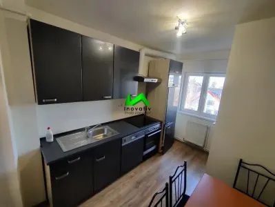 Apartament de inchiriat 3 camere Sibiu Calea Dumbravii - foto 4