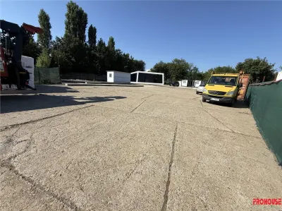 Hala, birouri, platforma betonata, 2411 mp. Langa AEROPORT. - foto 8