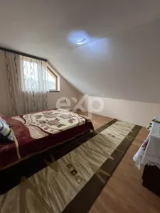 Casa 3 camere 2 bai P+M teren 1732 mp Garleni Dambovita - foto 4