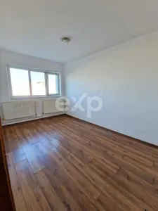 Apartament 3 camere Micro 4 ,et 7 - foto 5
