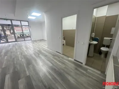 Orizont - spatiu comercial -  vitrina stradala - foto 9