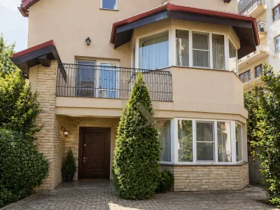 Vila Premium  in CENTRU CIVIC – PALAS - foto 1