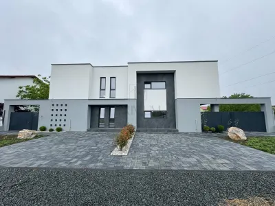 DUMBRAVITA - CENTRAL - DUPLEX PREMIUM - 5 CAMERE - 3 BAI - TEREN 375mp -INCALZIRE PARDOSEALA - Dumbravita