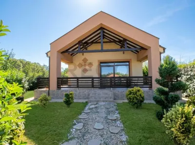 RECO Casa 4 camere, 600 mp teren, Chisirid - Chisirid