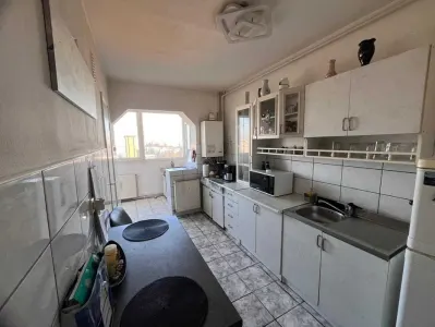Apartament 3 camere decomandat | Calea București | Luminos și spațios - foto 4