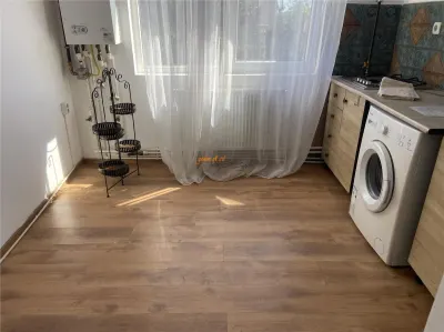 Garsoniera de vanzare Focsani, zona  Gara, 32 mp , 32 mp , centrala termica proprie - foto 1
