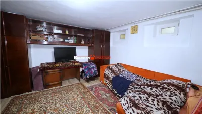 Proprietate centrala, cu 3 unitati independente si 520 mp de teren, potrivita pentru activitate medicala, cabinete sau sediu de firma - foto 7