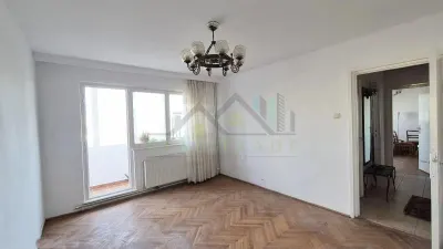 Apartament  3 camere etaj intermediar zona Astra - Brasov