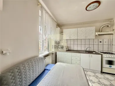 Apartament renovat 2 camere decomandat pe Mihai Viteazul - foto 7