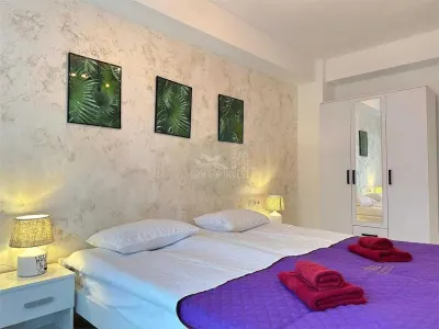 Apartament modern 3 camere 2 bai parcare si terasa zona Centrala - foto 4