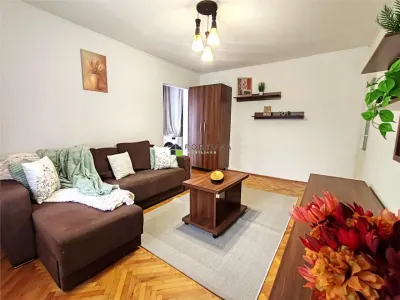 Apartament 2 Camere , etaj 1  Str. Zizinului (Vis-à-vis de Spitalul Județea) - Brasov