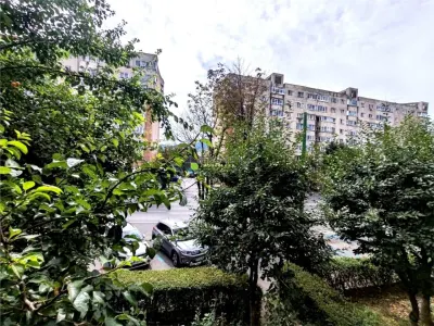 Apartament 2 camere  etaj 1 Str. Zizinului (Vis-à-vis de Spitalul Județean) - foto 10