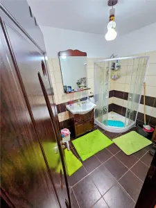 Vila P+M /4 camere, constructie 2015, teren 1000 mp, Varsatura - foto 13