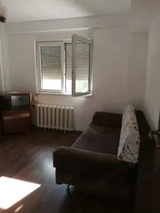Mobilat si utilat in bloc pe cadre, linga Iulius Mall - foto 3
