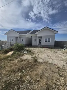 Duplex despartit prin baie - zona foarte buna - posibilitate mansardare - foto 2