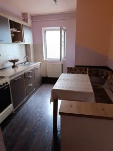 Inchiriez apartament 2 camere - foto 4