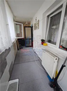 Apartament 3 camere Zona Nicolina - Tudor Neculai - foto 10