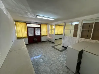 Casa si spatiu comercial cu teren de 229 mp Cantemir - foto 4