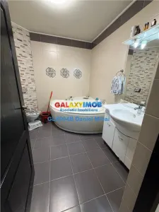 Casa individuala 5 cam-210mp-Mobilata-Panouri fotovoltaice-Comision 0% - foto 18