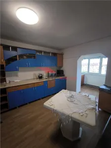 Apartament  3 camere, zona Sensul Vechi - Bistrita