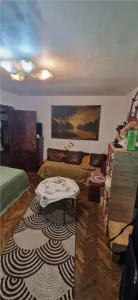 Apartament cu centrala decomandat parter zona Soarelui - foto 4