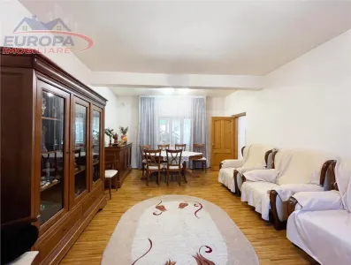 Casa de vanzare P+M zona centrala Tulcea - foto 8