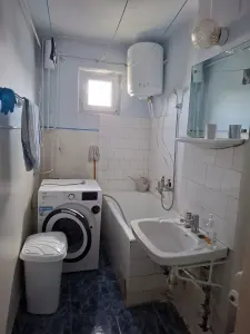 Decomandat, mobilat si utilat - foto 3