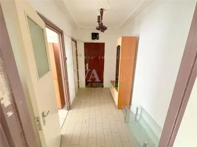Apartament 3 camere semidecomandat, zona Narcisa - foto 10