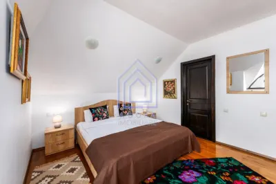 Inchiriere Casa Bukovina – Proprietate deosebita | 5 camere - 5 bai| Teren 1.363 mp - foto 20