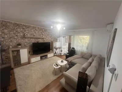 Decomandat Et 3/4 cu 2 bai si 2 balcoane linga parcul Clabucet - Timisoara
