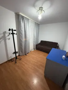 Garsonieră de închiriat – Piața Nicolina, 23 mp, centrală proprie - foto 4