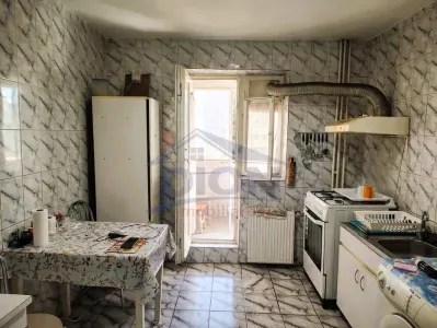 Drumul Taberei Ghencea 1983 doua grupuri sanitare - foto 3
