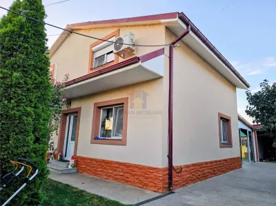 Vila 4 camere, constructie 2015, teren 1000 mp, Varsatura - foto 2